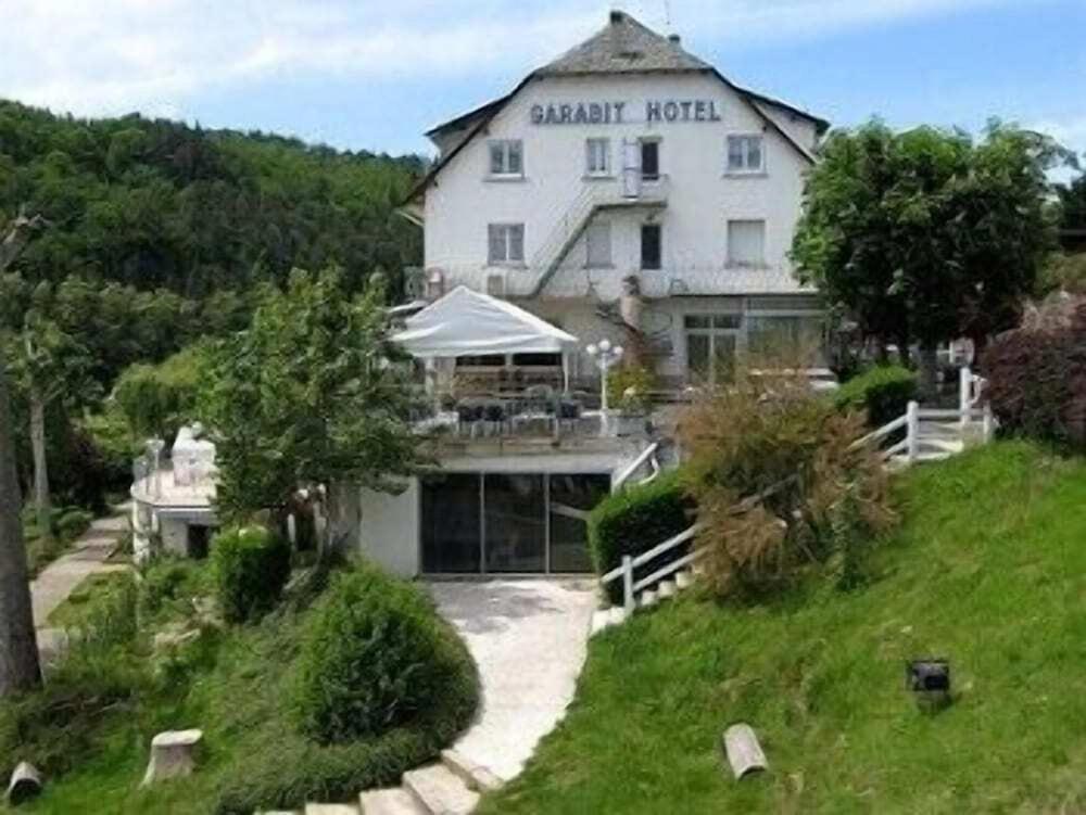 Garabit Hotel Anglards de Saint Flour ภายนอก รูปภาพ