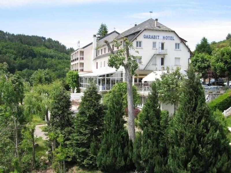 Garabit Hotel Anglards de Saint Flour ภายนอก รูปภาพ