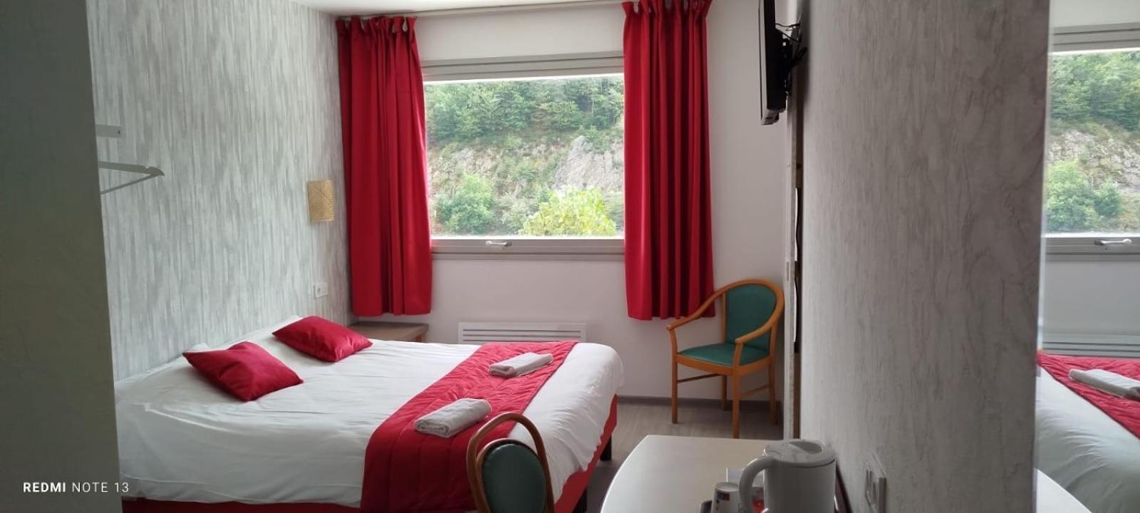 Garabit Hotel Anglards de Saint Flour ภายนอก รูปภาพ