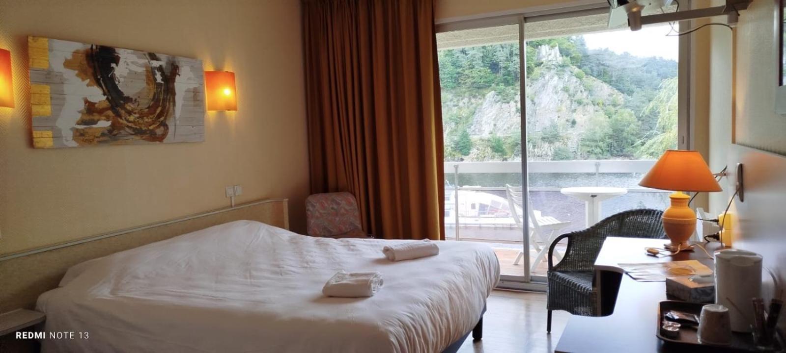 Garabit Hotel Anglards de Saint Flour ภายนอก รูปภาพ